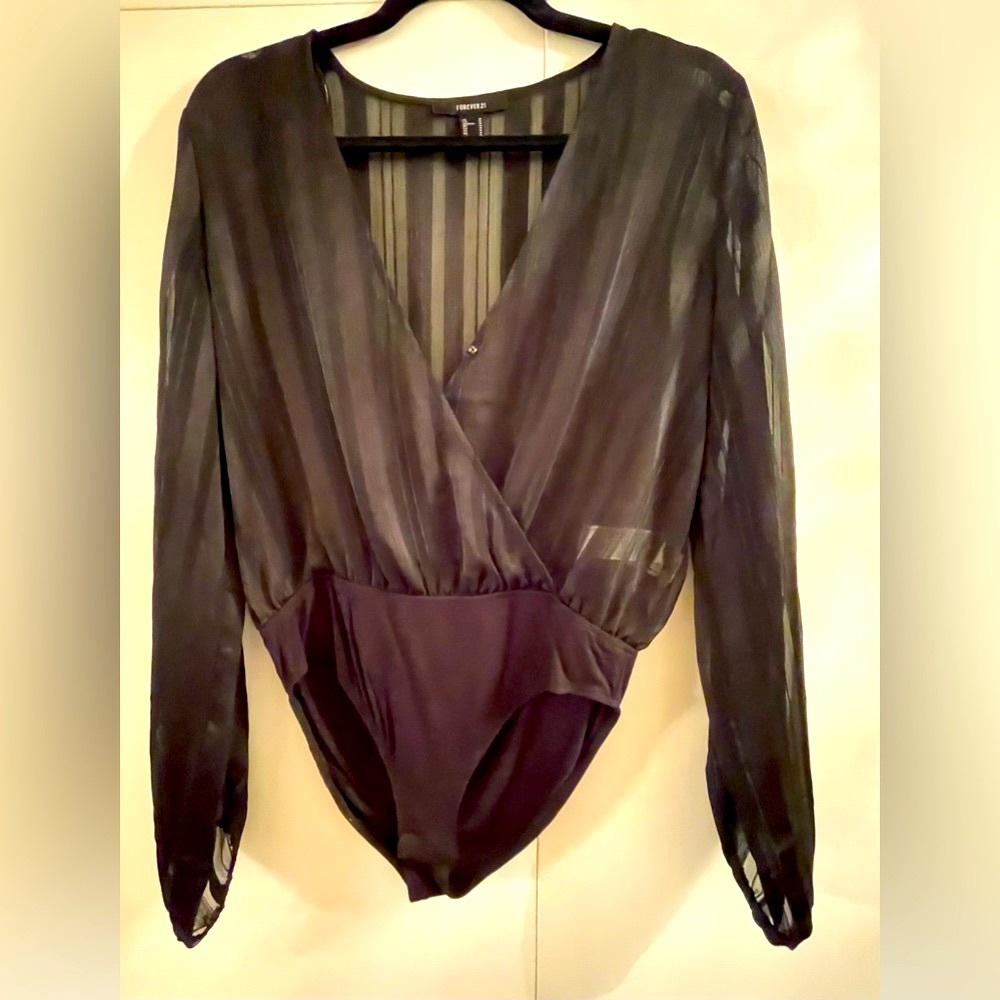 NWOT Forever 21 Sheer Long Sleeve Deep V Neck Black Bodysuit. Size M